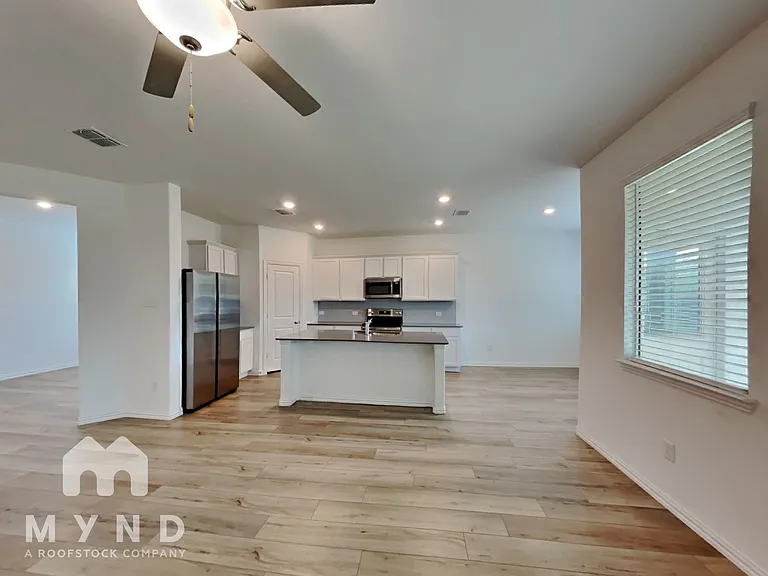 4900 Parrington Dr — Photo 5