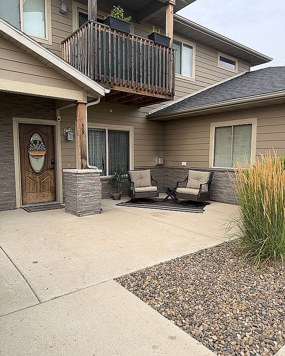 1st image of 3504 33rd Ave W Unit 39