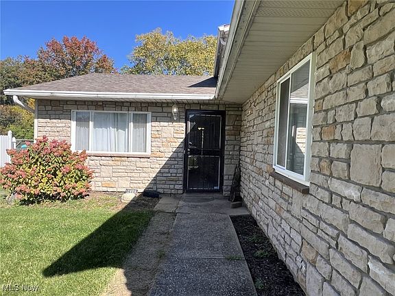 2nd image of 2408 W 37th St
