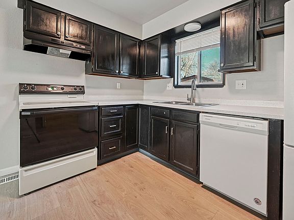 2nd image of 6420 Galley Ct #6420