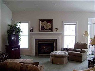 2nd image of 3208 Ivy Ln
