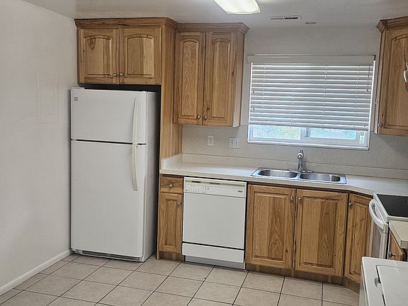 2nd image of 333 S 150 W #1