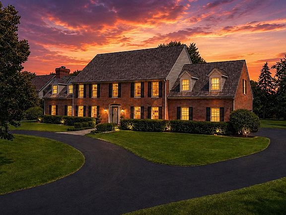2nd image of 10434 N Haddonstone PLACE