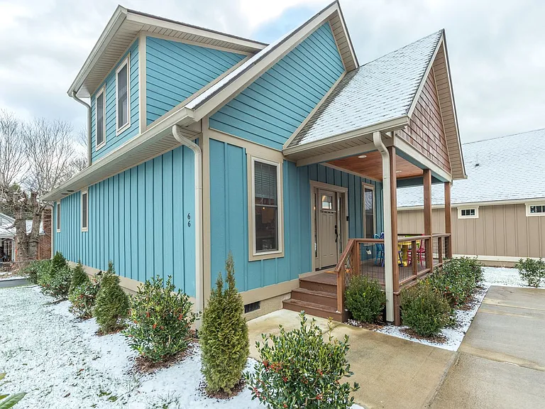 66 Terry Estate Dr — Photo 1