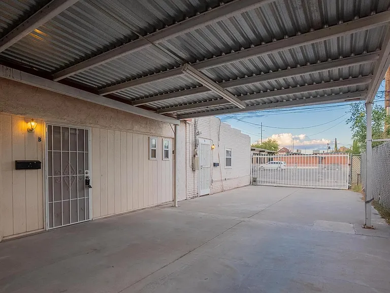 712 N Ochoa St — Photo 14