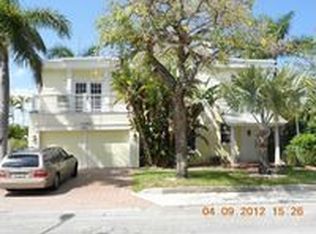 295 Queens Ct, West Palm Beach, FL 33401