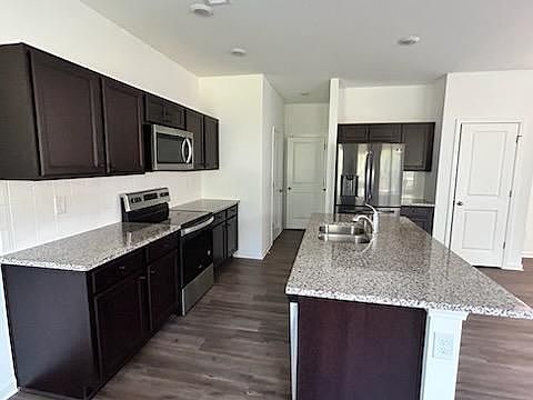 2nd image of 1451 Ben Park Way