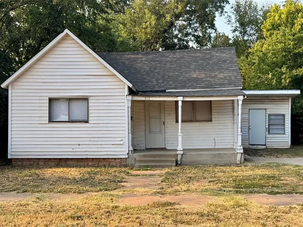 812 W Colorado Ave, Chickasha, OK 73018