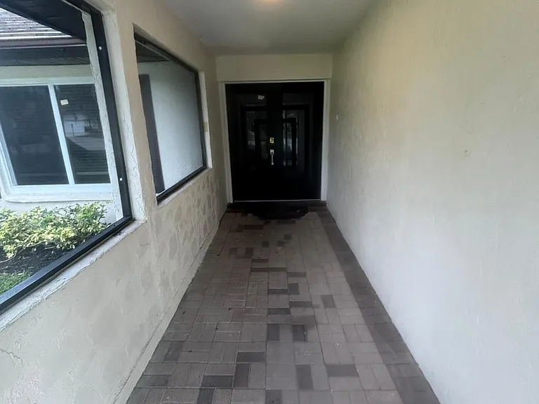 27157 Edenbridge Ct — Photo 35