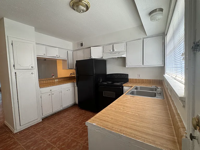 6405 Westward St #22 — Photo 3