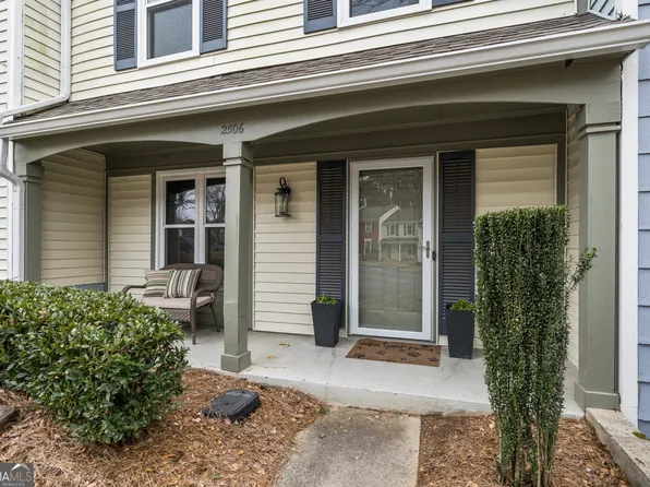 2506 Queen Anne Ct, Sandy Springs, GA 30350