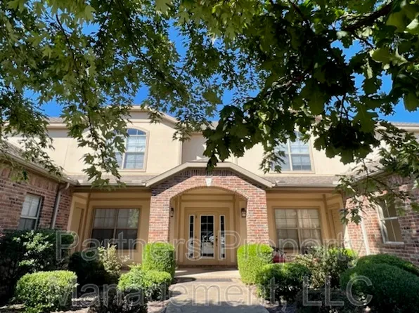 2673 N Miranda Ave #4, Fayetteville, AR 72703