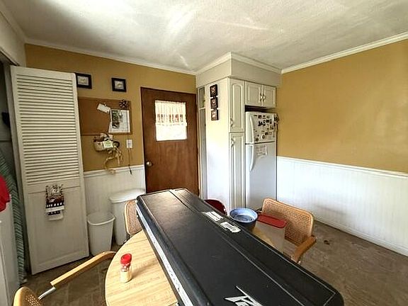 5th image of 709 Coleman Rd