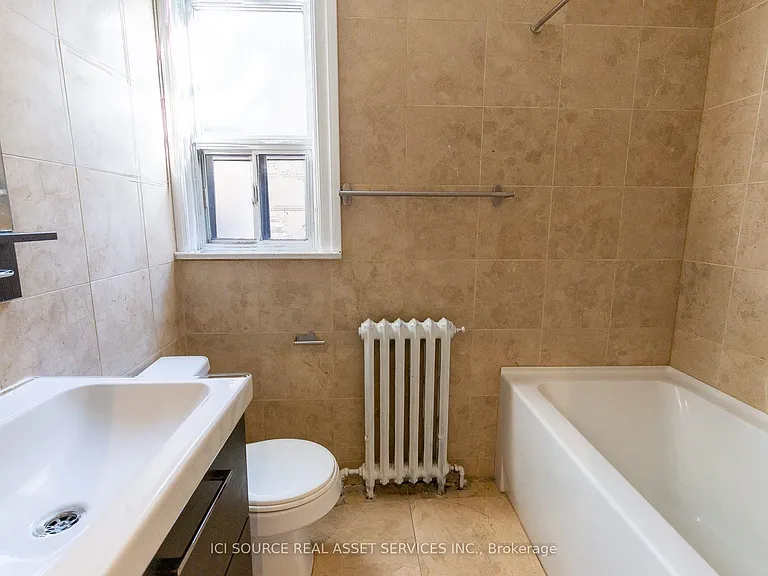 253 Lakeshore Rd E #D — Photo 8