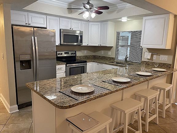 3rd image of 6854 Highland Pines Cir