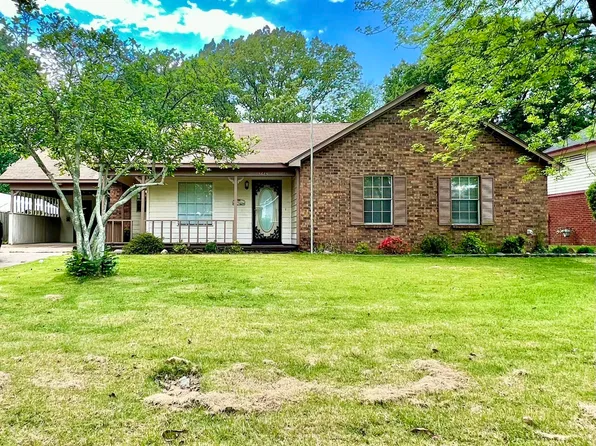 5685 Ingleside Dr, Horn Lake, MS 38637