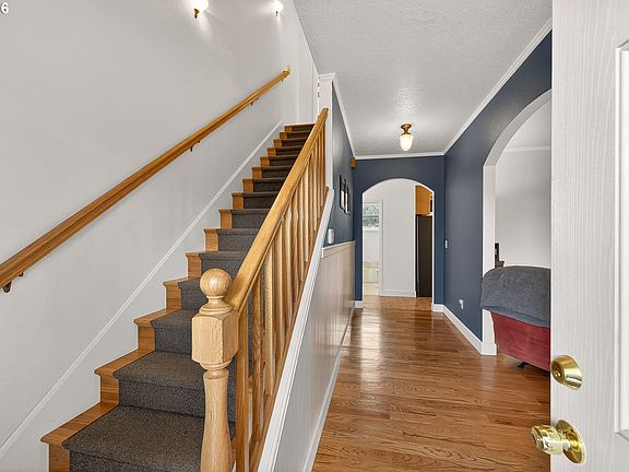 4th image of 7280 SE Eola Hills Rd