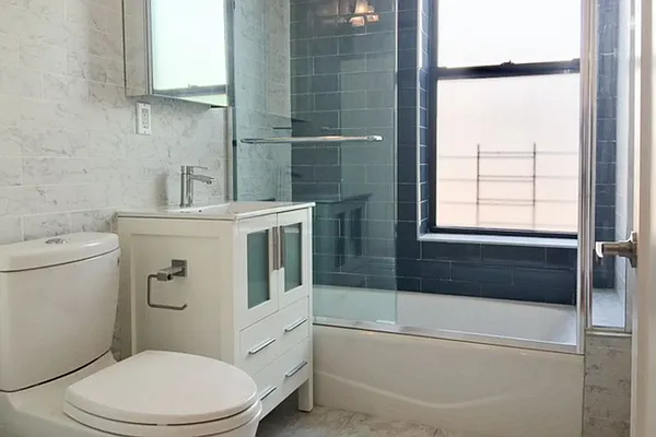 Rented by Compass | media 27