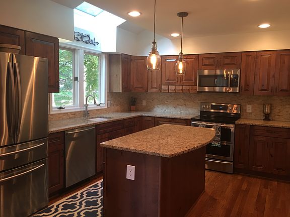 3rd image of 8446 Lake Mist Way