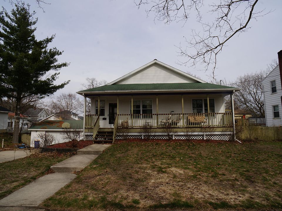 1st image of 1526 Emerson Ave NW