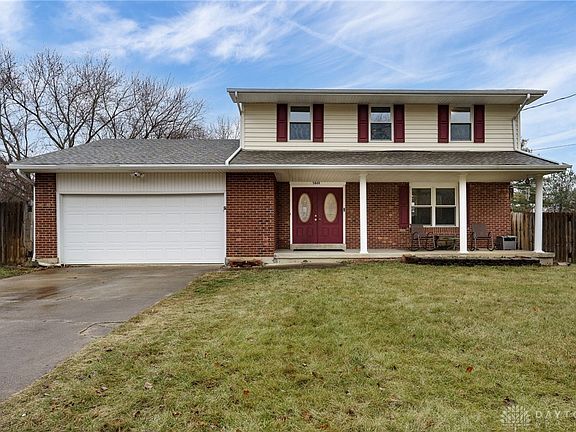 2nd image of 5849 Lake Circle Dr