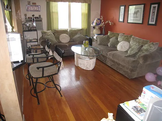 Rented by Alexiou Realty | media 22