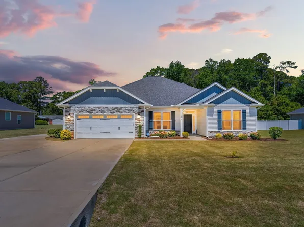 802 Madison Ann Dr, La Grange, NC 28551