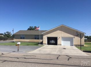 1090 Lynn Dr, Pueblo, CO 81006