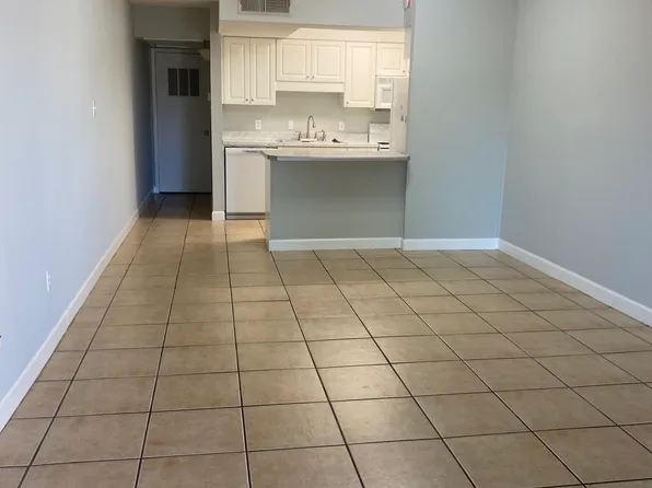 210 Pelham Rd, Fort Walton Beach, FL
