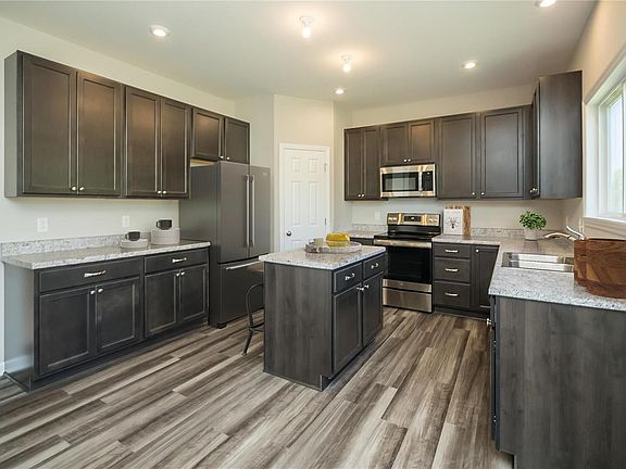 2nd image of 713 Myatt Dr