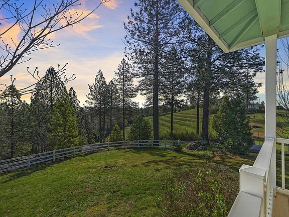 2nd image of 5901 Traverse Creek Rd