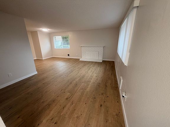 2nd image of 1270 Cedar Ave #1-4