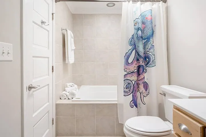 1100 Greenleaf Ave #B — Photo 23