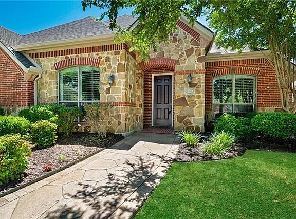 3rd image of 1243 Arbuckle Dr