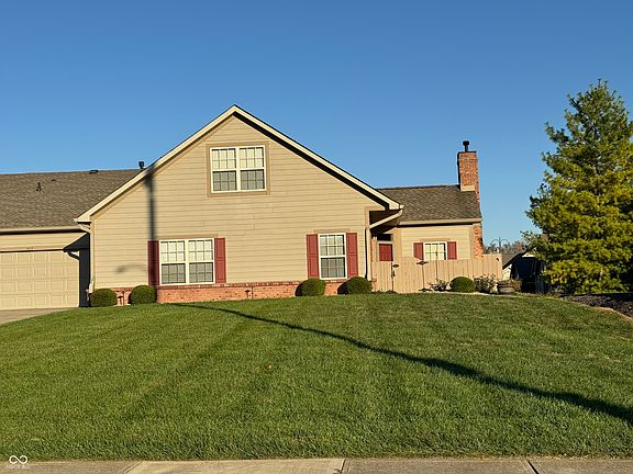 2nd image of 873 Ravenwood Dr #A