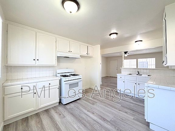 5th image of 12714 1/2 Kalnor Ave