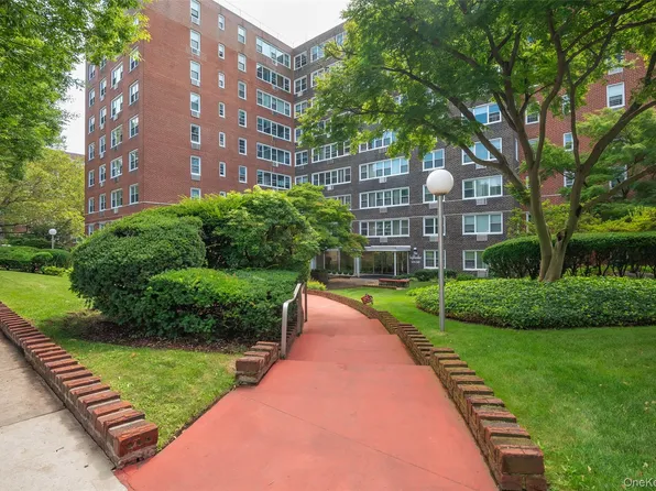 164-20 Highland Avenue #7T, Jamaica Hills, NY 11432