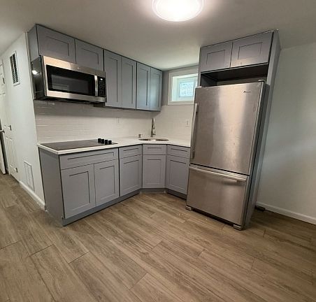 2nd image of 100 Rosa Parks Blvd