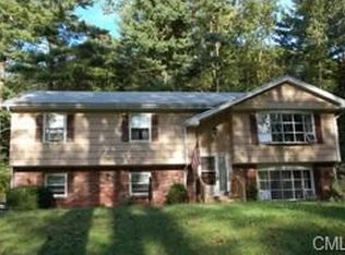 4 Eustis Ave, Danbury, CT 06811