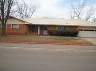 1605 N Washington Ave, Elk City, OK 73644
