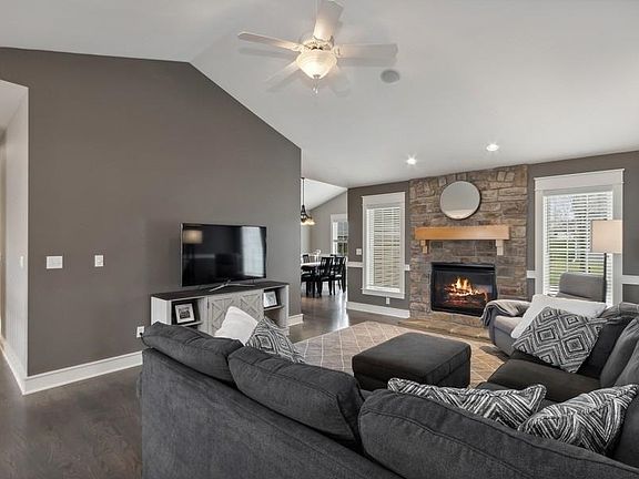 3rd image of 1675 Timber Wolf Dr