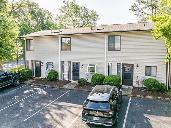 5th image of 1478 Tenbury Dr