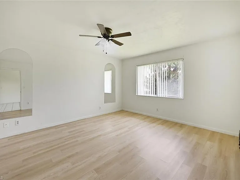 3420 Frosty Way #4910 — Photo 10
