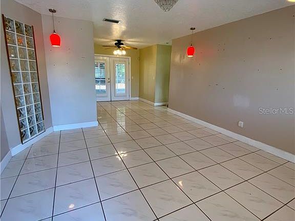 2nd image of 3411 W Cordelia St