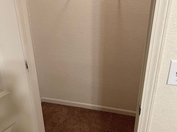 5th image of 631 Scottsvale Dr APT H