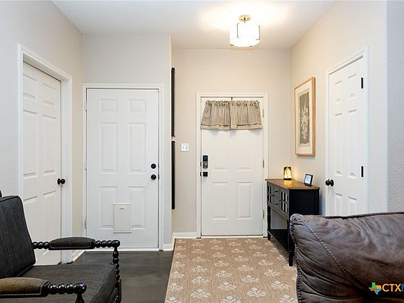4th image of 2 Westridge Pl