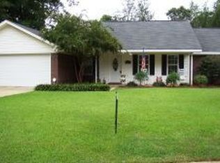 333 Drake Cir, Columbus, MS 39702