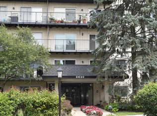 8620 Waukegan Rd Unit 105, Morton Grove, IL 60053