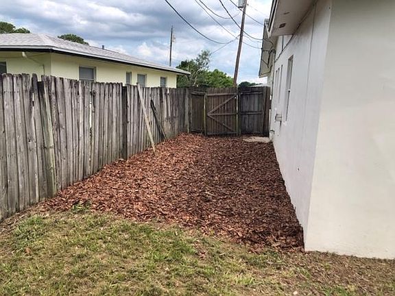 5th image of 1480 E Hancock Dr