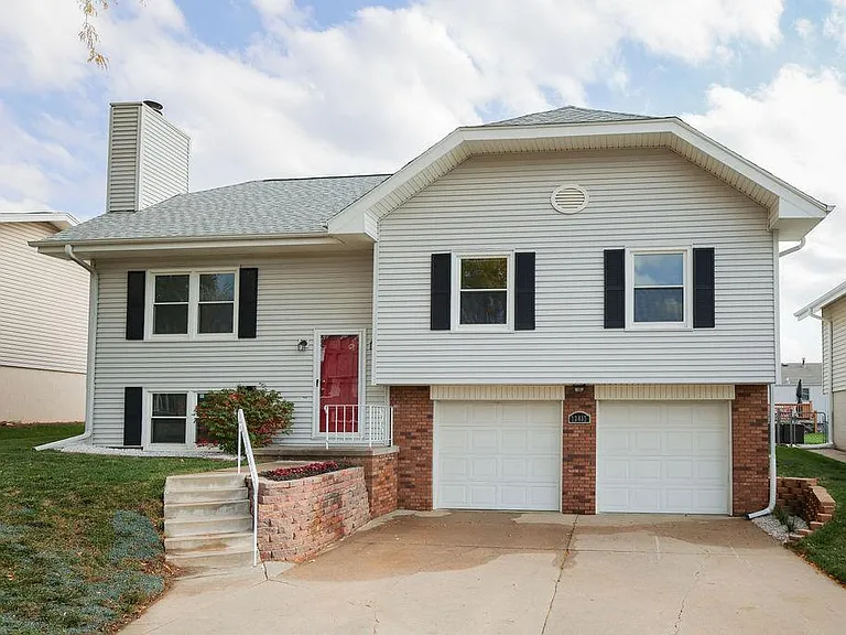 13435 Westwood Ln — Photo 1